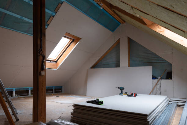 Best Spray Foam Insulation in Laurie, MO